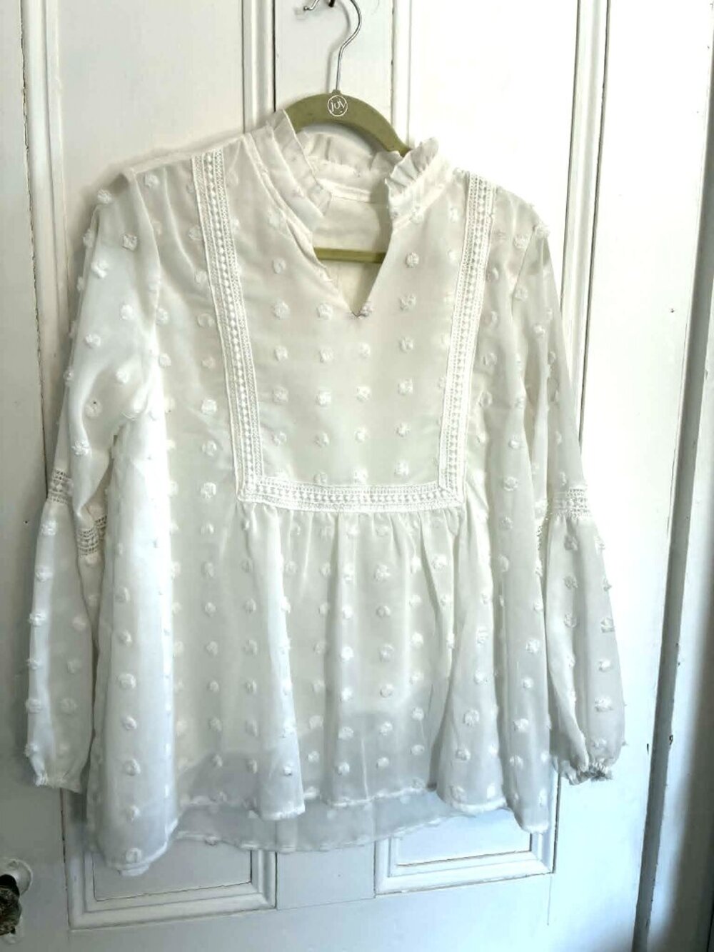 White Dotted Swiss Blouse – Lace Trim – Boho Long Sleeve – Size M